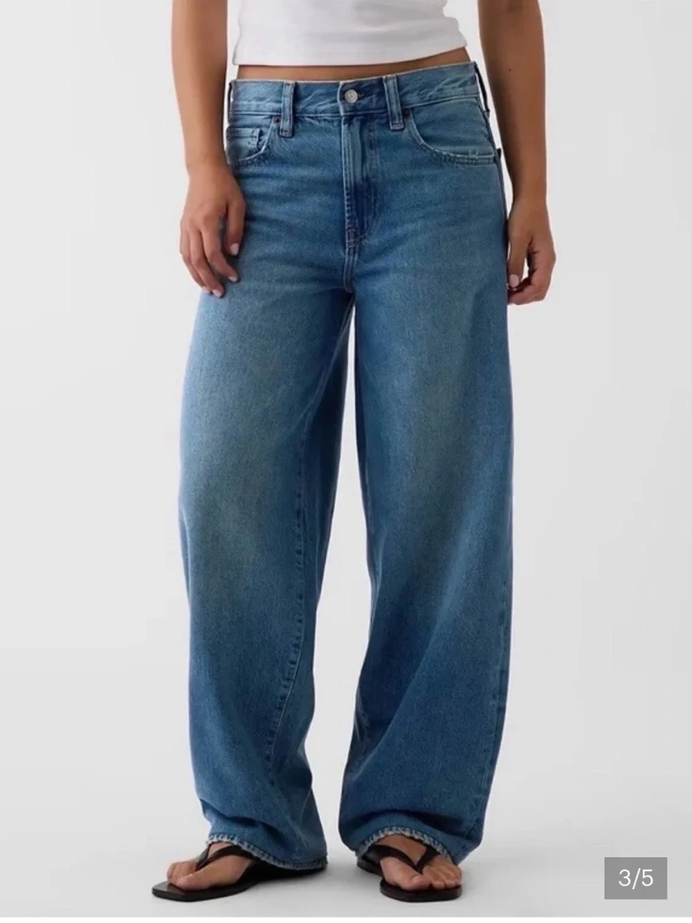 GAP Hailey Bieber Extra Baggy Size 31 NWT